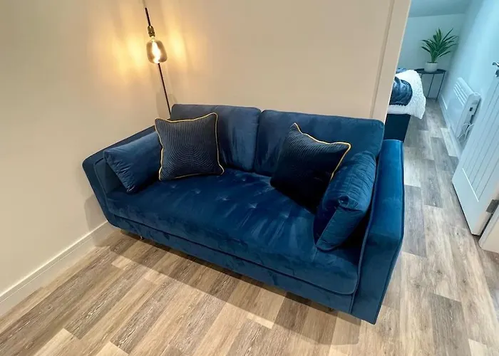 New 2 Bed Preston City Centre Flat - Sleeps 4